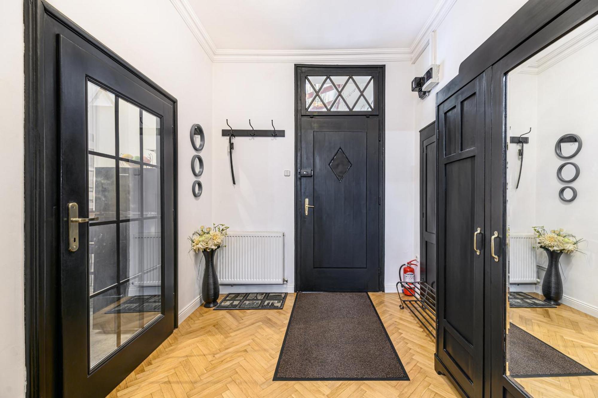 Colins Place Braszów Zewnętrze zdjęcie